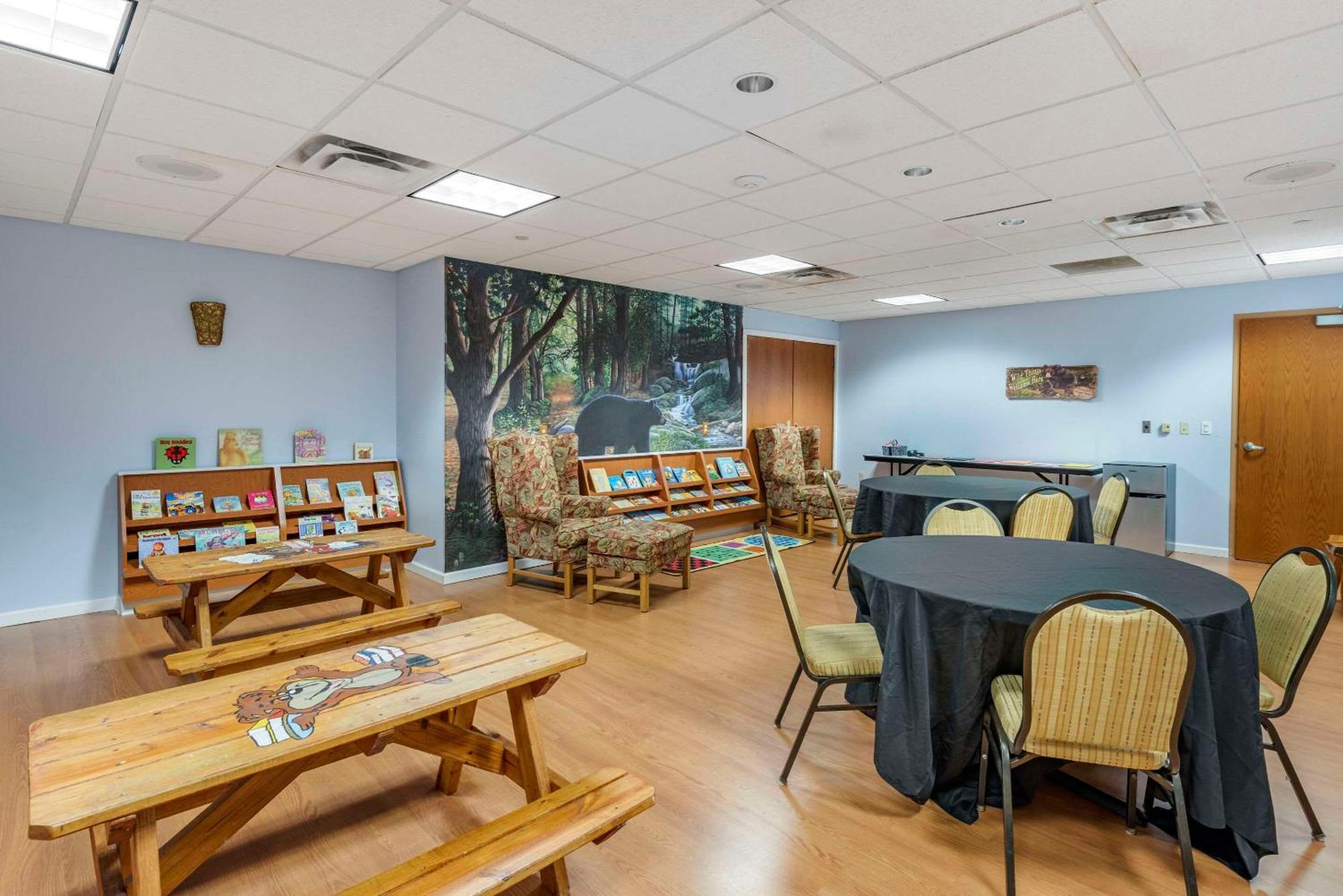 Three Bears Resort Waterpark Near Tomah Ascend Collection Warrens Esterno foto